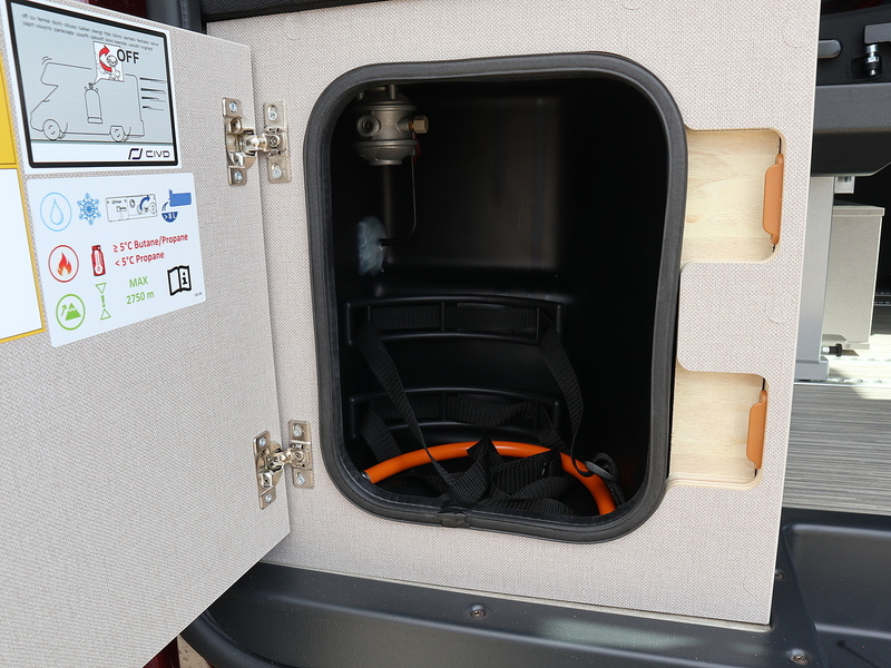 Burstner Playa C 530  Campervan - Large 20