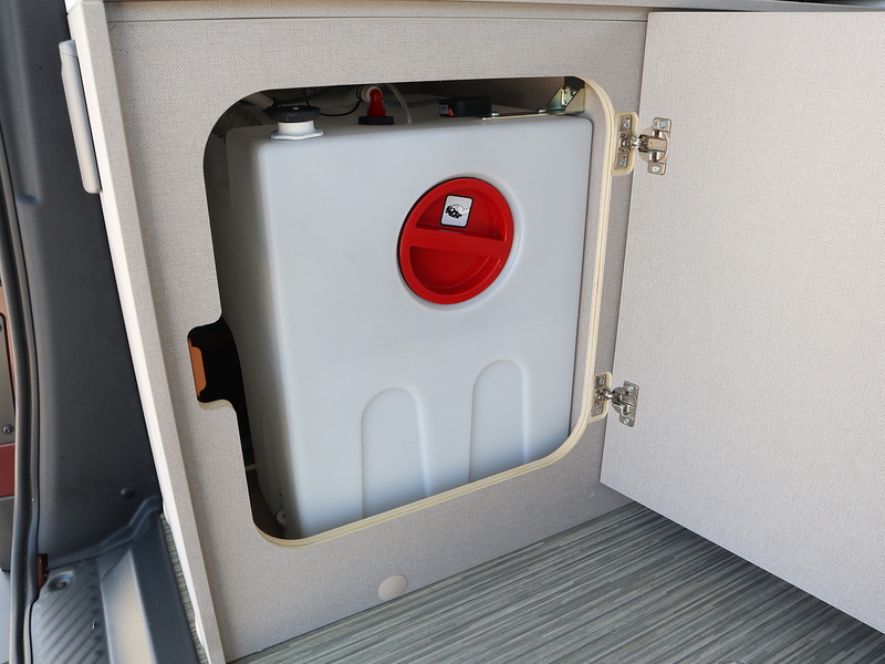 Burstner Playa C 530  Campervan - Large 30