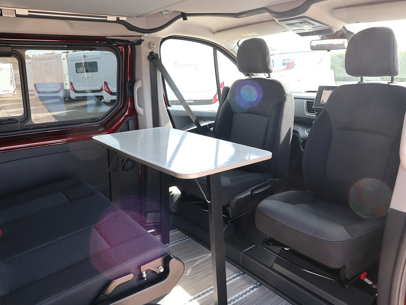 Burstner Playa C 530  Campervan - Large 38