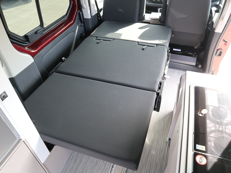 Burstner Playa C 530  Campervan - Large 40