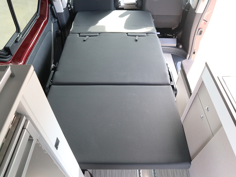 Burstner Playa C 530  Campervan - Large 41