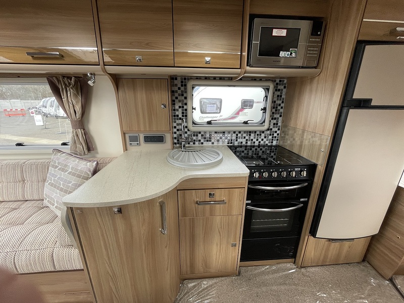 Bailey Unicorn Cordoba 2017 Caravan - Large 5