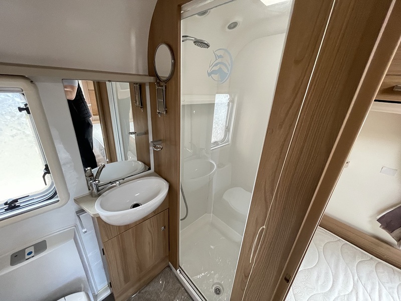 Bailey Unicorn Cordoba 2017 Caravan - Large 18