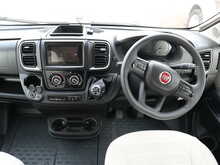 Rollerteam T Line 700 2023 Motorhome6