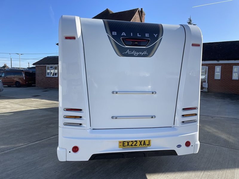 Bailey Autograph III 2022 79-4i - Large 1