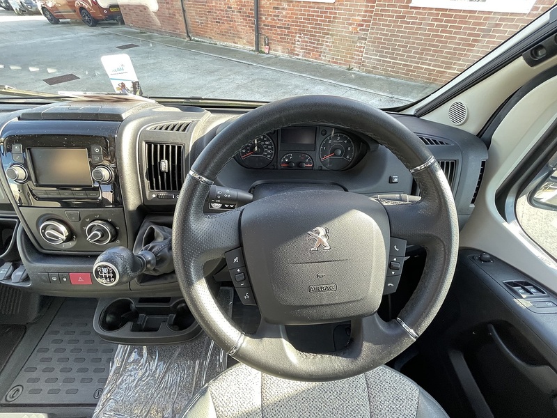 Bailey Autograph III 2022 79-4i - Large 5