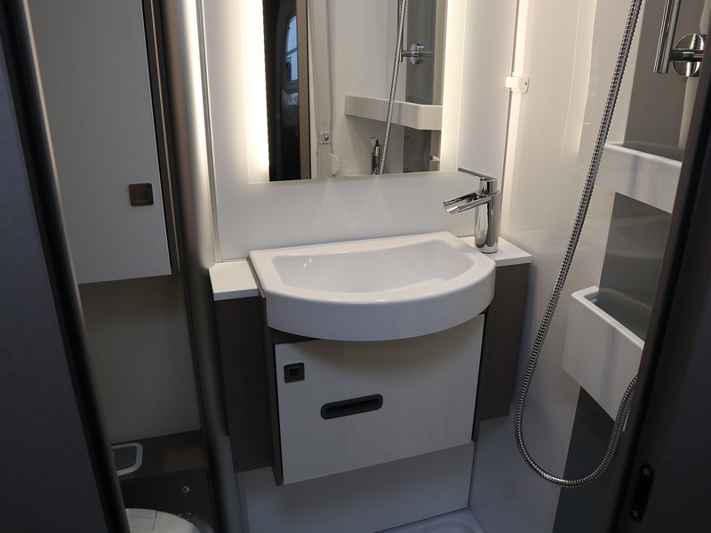 Burstner Lyseo TD Harmony 690G  Motorhome - Large 25