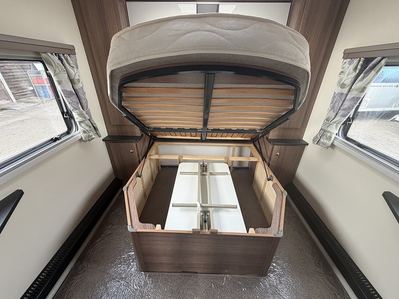 Bailey Unicorn Cabrera 2018 Caravan - Large 25