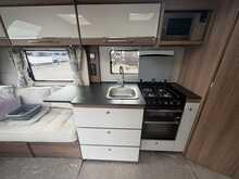 Bailey Unicorn Cabrera 2018 Caravan13