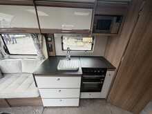 Bailey Unicorn Cabrera 2018 Caravan12