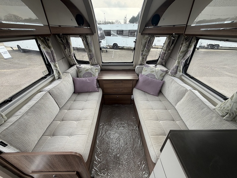 Bailey Unicorn Cabrera 2018 Caravan - Large 7