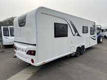 Bailey Unicorn Black Pamplona 2020 Caravan1