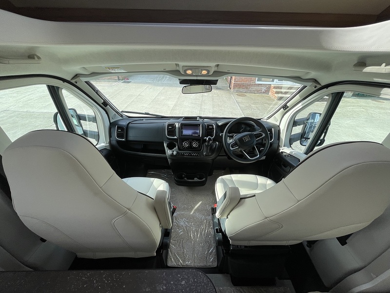 Burstner B66 2025 690TD - Large 3