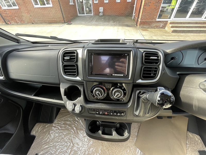 Burstner B66 2025 690TD - Large 4