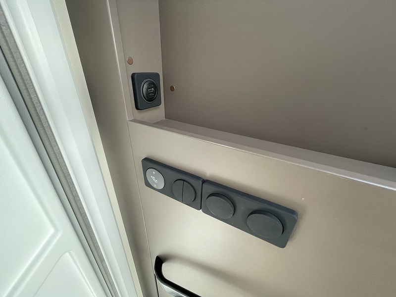 Burstner B66 2025 690TD - Large 19