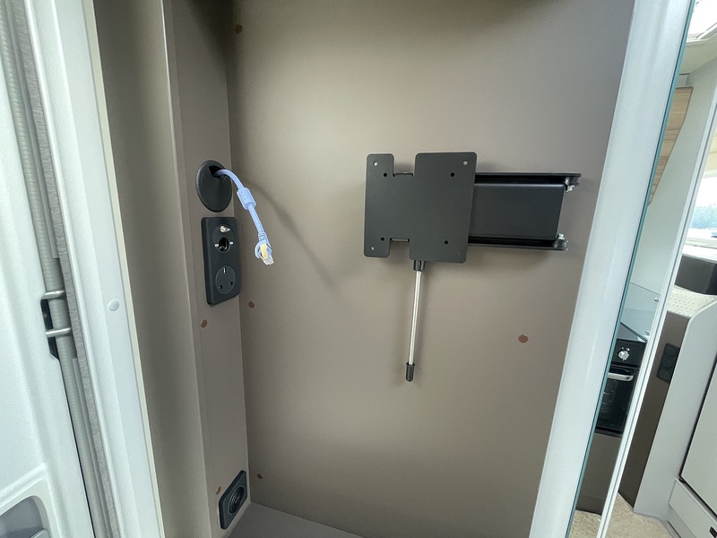 Burstner B66 2025 690TD - Large 20