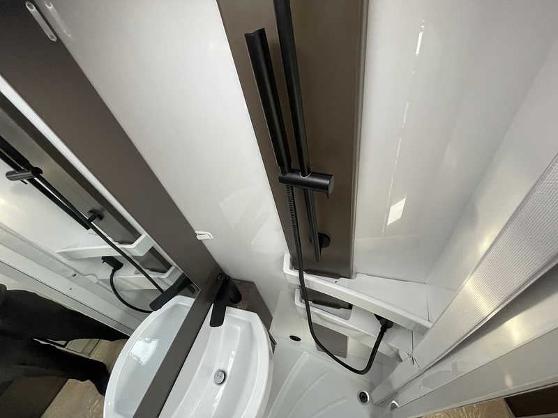 Burstner B66 2025 690TD - Large 14