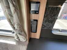 Bailey Unicorn Vigo Black Edition 2021 Caravan17