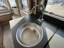 Bailey Unicorn Vigo Black Edition 2021 Caravan6