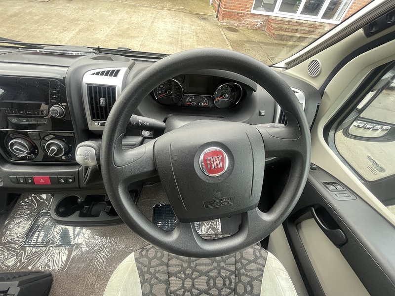 Swift Bolero 2015 724 FB - Large 6