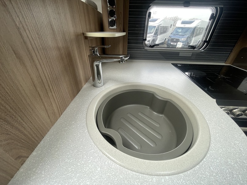 Swift Bolero 2015 724 FB - Large 10