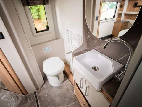 Bailey Alicanto Grande Deluxe Sintra Caravan - U2567