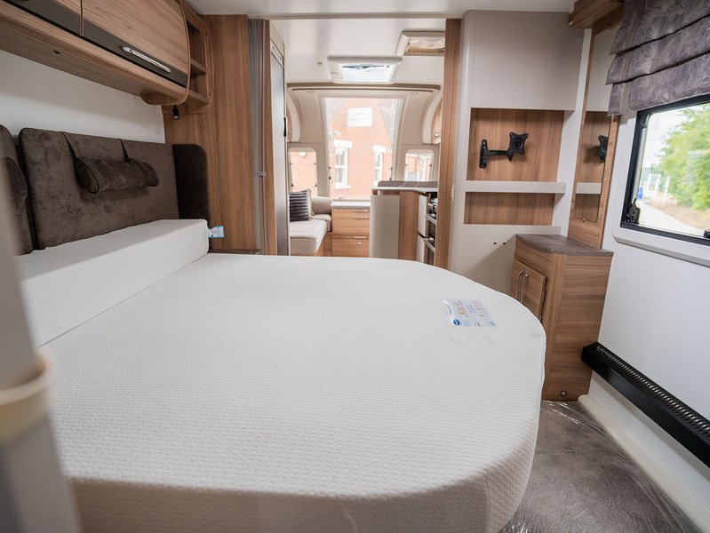 Bailey Alicanto Grande Deluxe Sintra Caravan - U2567