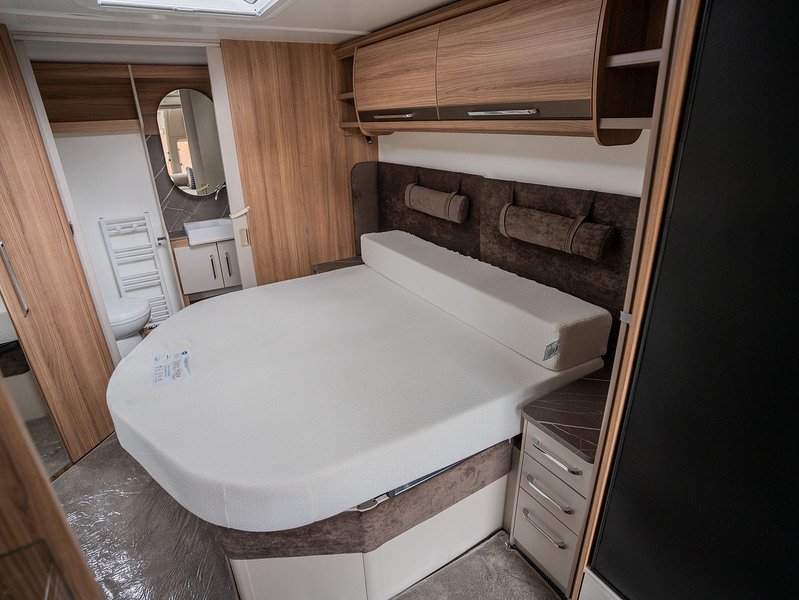 Bailey Alicanto Grande Deluxe Sintra Caravan - U2567