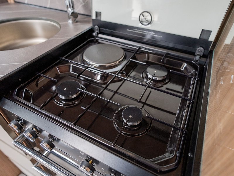 Bailey Alicanto Grande Deluxe Sintra Caravan - U2567