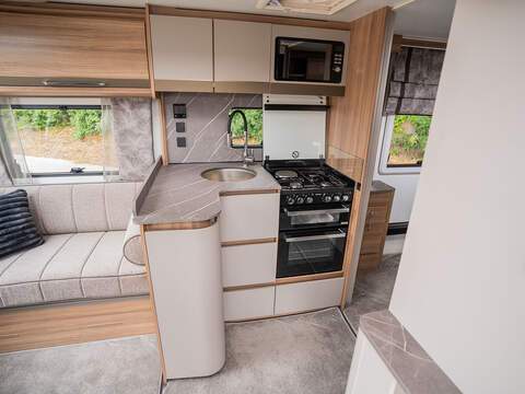 Bailey Alicanto Grande Deluxe Sintra Caravan - U2567