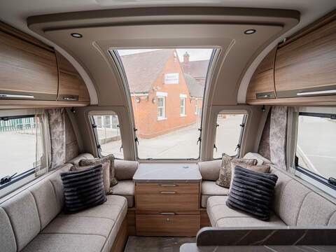 Bailey Alicanto Grande Deluxe Sintra Caravan - U2567