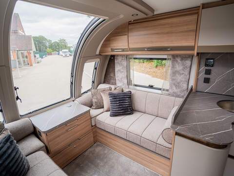 Bailey Alicanto Grande Deluxe Sintra Caravan - U2567