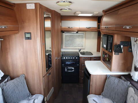 Autosleeper Nuevo EK Motorhome - U2568