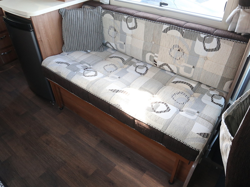 Autosleeper Nuevo EK 2014 Motorhome - Large 9