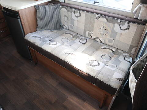Autosleeper Nuevo EK Motorhome - U2568