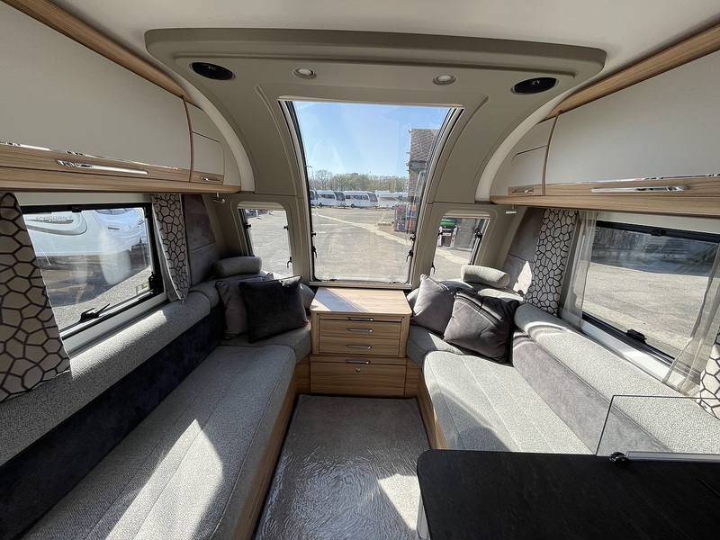 Bailey Alicanto Grande Evora 2024 Caravan - Large 4