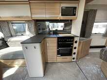 Bailey Alicanto Grande Evora 2024 Caravan6