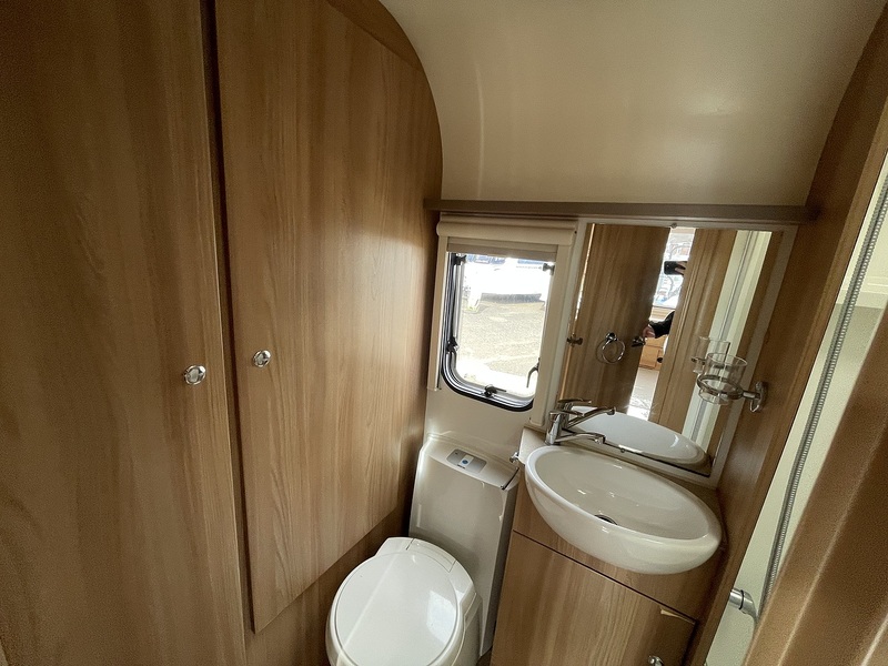 Bailey Pegasus IV Genoa 2017 Caravan - Large 11