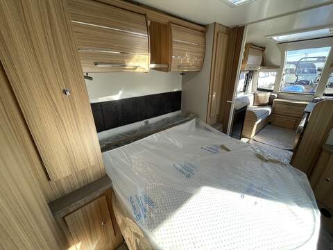 Bailey Phoenix GT75 644 Caravan - U2574