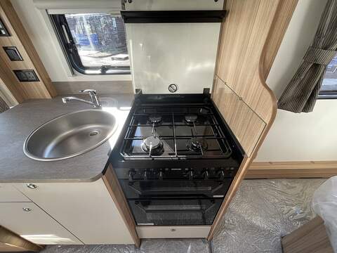 Bailey Phoenix GT75 644 Caravan - U2574
