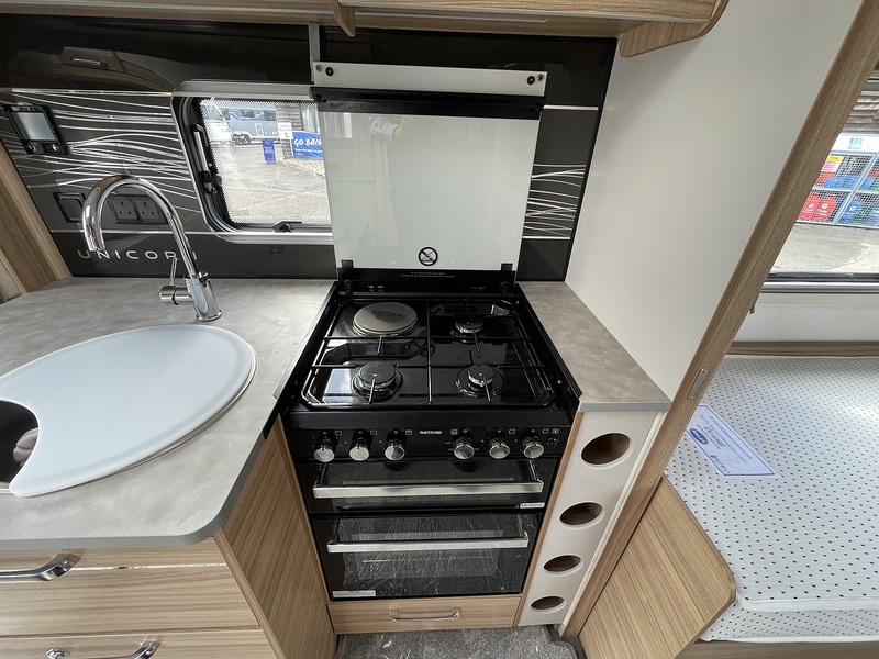 Bailey Unicorn Cadiz 2024 Caravan - Large 8
