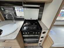 Bailey Unicorn Cadiz 2024 Caravan8