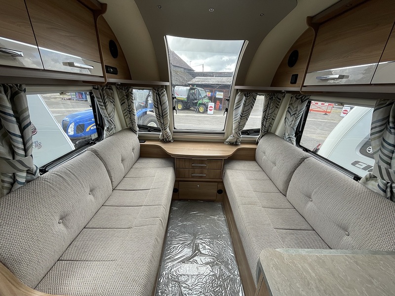 Bailey Pegasus GT70 Brindisi 2018 Caravan - Large 3