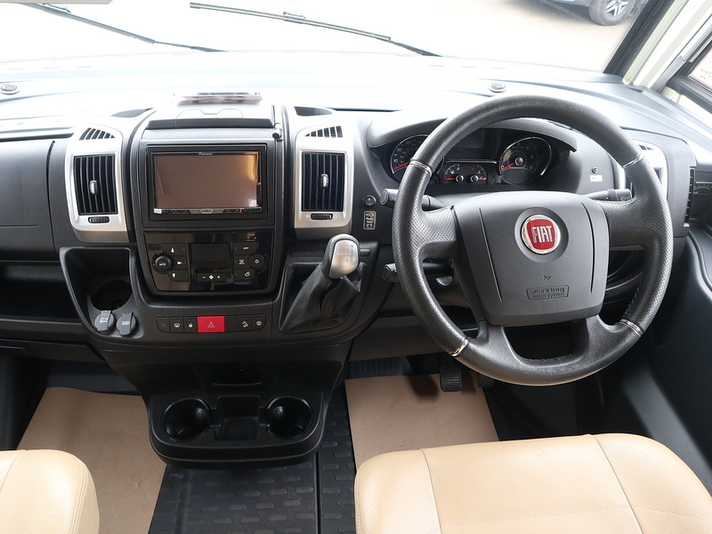 Burstner Elegance I920G 2017 Motorhome - Large 5