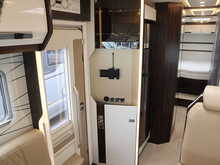Burstner Elegance I920G 2017 Motorhome13