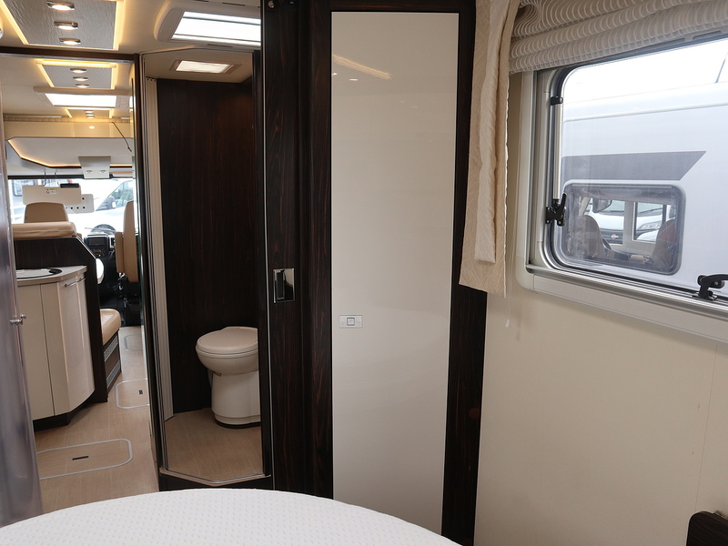 Burstner Elegance I920G 2017 Motorhome - Large 21