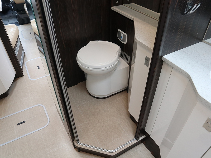 Burstner Elegance I920G 2017 Motorhome - Large 23