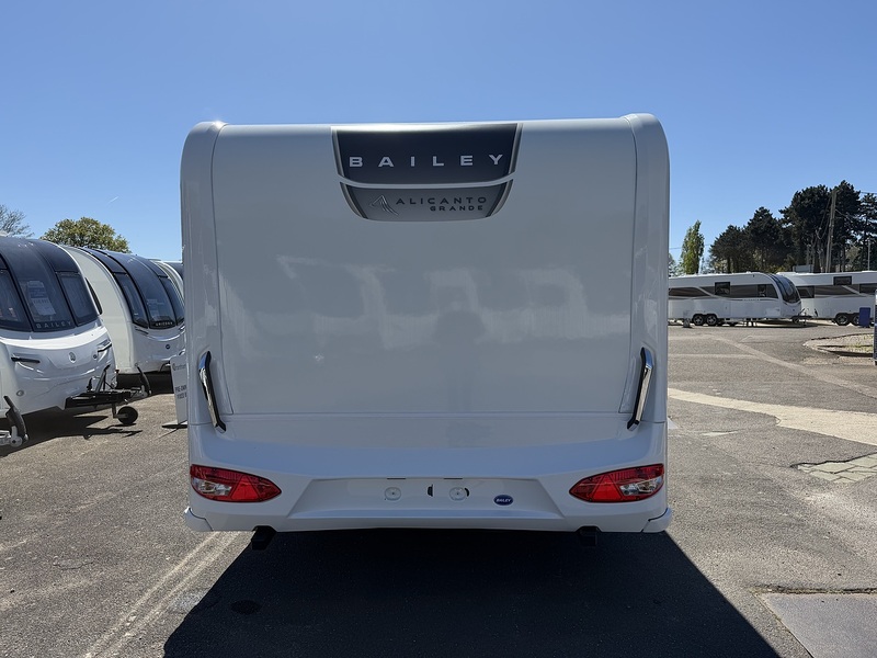 Bailey Alicanto Grande Porto 2023 Caravan - Large 2