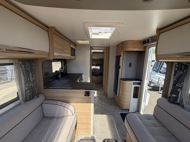 Bailey Alicanto Grande Porto 2023 Caravan - Large 10