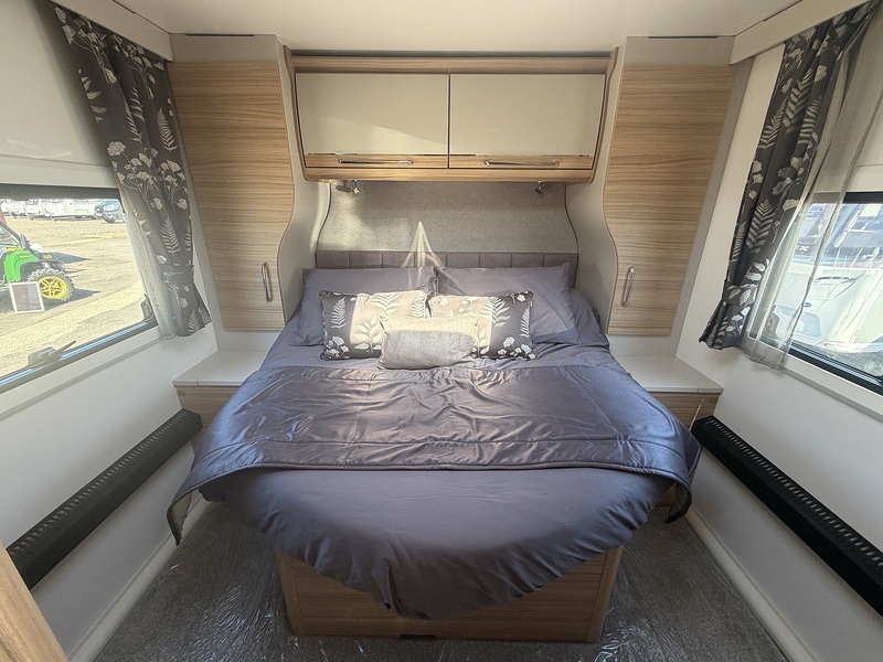 Bailey Alicanto Grande Porto 2023 Caravan - Large 27